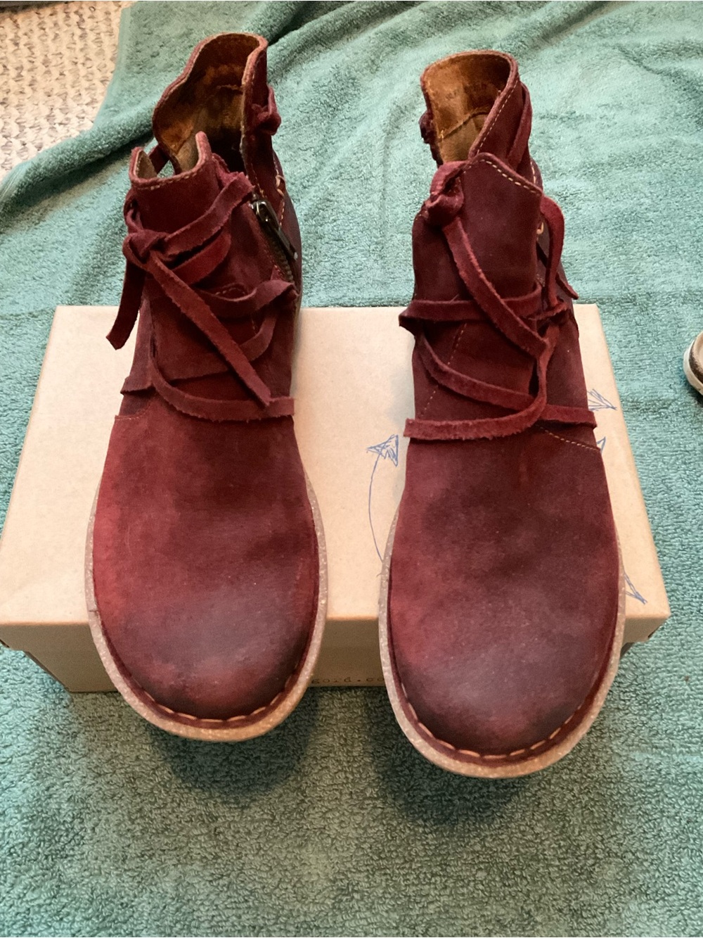 Born Women's Lace-Up Suede Ankle Boots in Burgundy